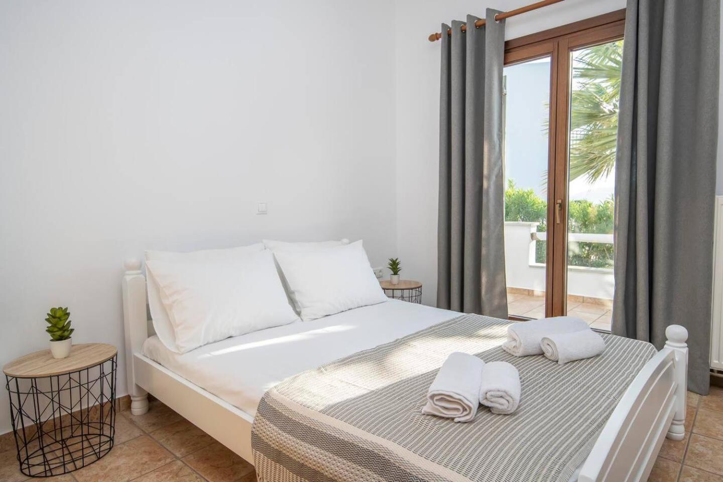 Zoe & Zen Collection Apartment Parikia  Exterior photo